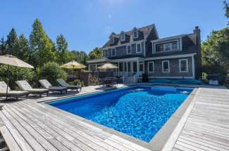Quiet Shelter Island Traditional with Pool