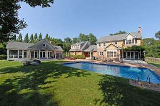 Shelter Island Tranquility with  Pool and Guest House