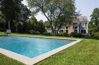 Shelter Island Tasteful Traditional with Pool