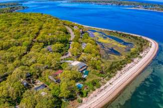 Spectacular Shelter Island Beach House