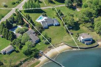 Bay Front with Pool in Estate Section Shelter Island
