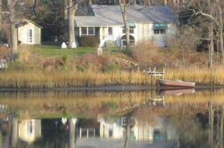 Shelter Island Best Buy Waterfront Cottage