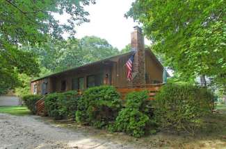 Shelter Island Immaculate Chalet