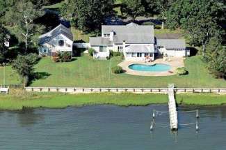 Spacious Harbor Front with Dock, Pool and Guest House