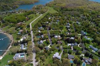 Shelter Island Idyllic Country Acreage