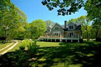 Shelter Island Traditional with Deeded Beach Rights