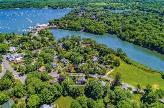 Shelter Island Heights Water View Farmhouse