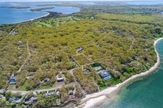 Shelter Island Gardiners Bay View Acreage