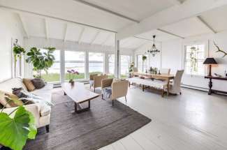 Shelter Island Harborfront Farmhouse