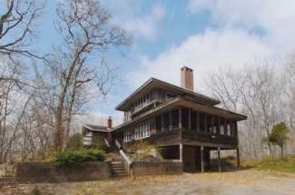 Shelter Island Ram Island Chalet