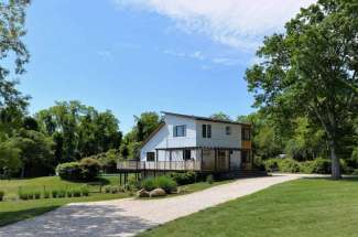 Shelter Island NY Modern with Pool