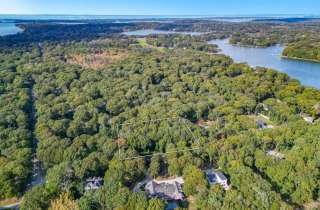 Shelter Island Acreage near Beach