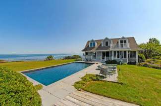 Stunning Shelter Island Little Ram Waterfront with Pool